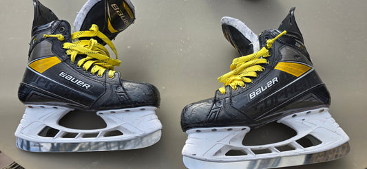 2nd Hand Bauer Supreme 3S Pro Skates size Box 9 Fit 1